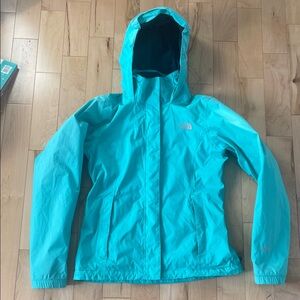 ⭐️Sale 4/$40 The North Face lightweight spring wind rain resistant jacket, sz S